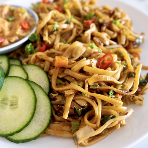 Snelle bami met saté